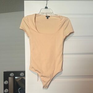 Express Orange Cream Fitted Short Sleeve Bodysuit